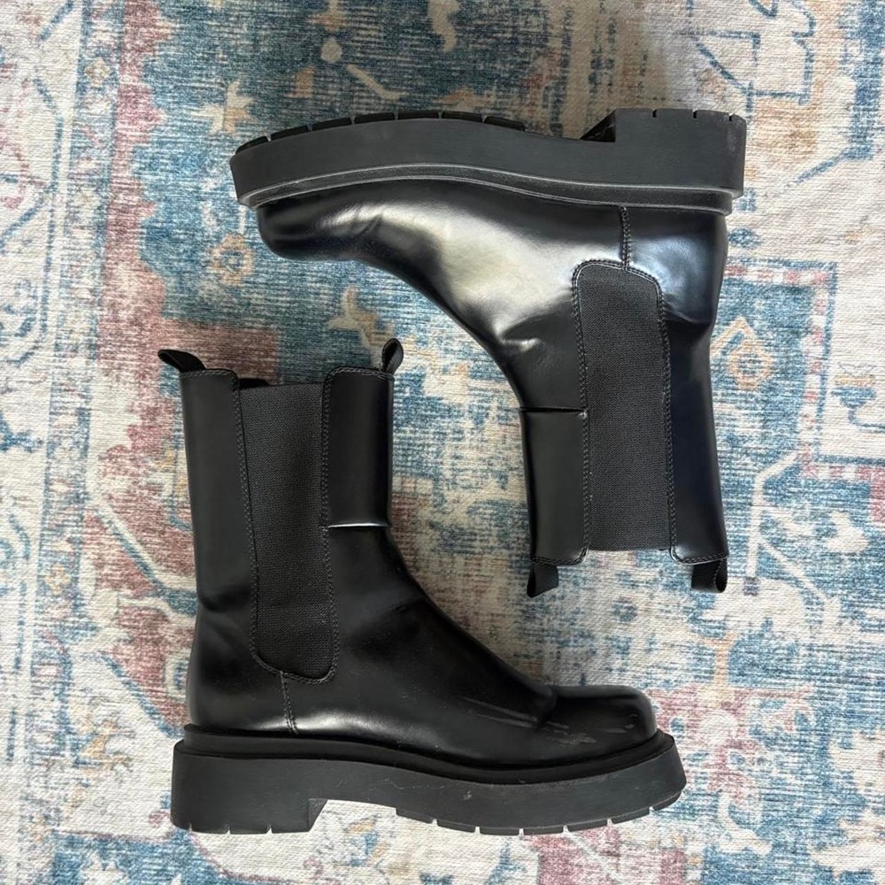 Chunky Black Chelsea Boots, size 40